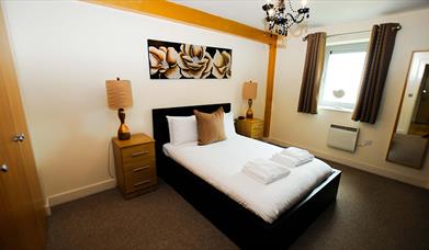 Your Stay Bristol - Hamilton Court bedroom