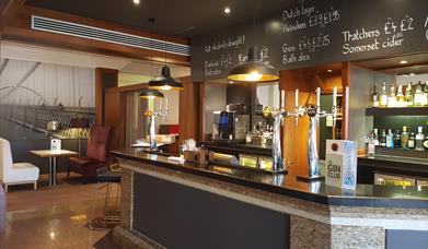 Gourmet Bar & Restaurant at Novotel Bristol