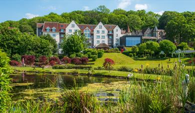 DoubleTree Cadbury House Exterior