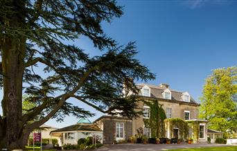 Mercure Bristol North Grange - exterior and gardens