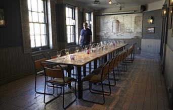 Private dinning room layout