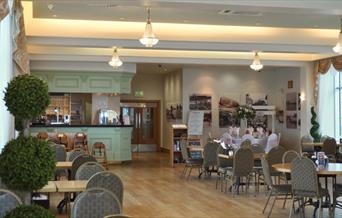 Tiffanys Restaurant interior