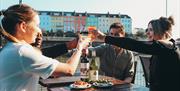 Harbour House, Summer, Party
