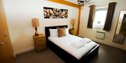Your Stay Bristol - Hamilton Court bedroom